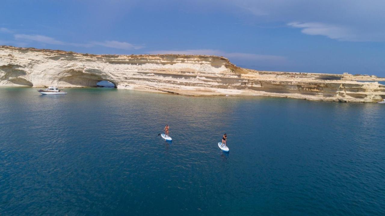 Sea Baroniv "Bedsonboat" Hotel Birgu Exterior photo