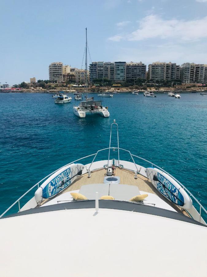 Sea Baroniv "Bedsonboat" Hotel Birgu Exterior photo